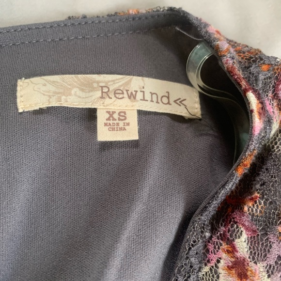 Brand new Rewind Floral Lace Dress - Picture 4 of 5